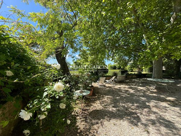 A vendre - Mas authentique - campagne d'Aix-en-Provence - Vue dégagée
