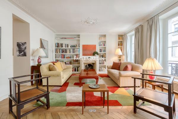A vendre - appartement -  87 m² - Paris - 75007 - Eglise Sainte-Clotilde