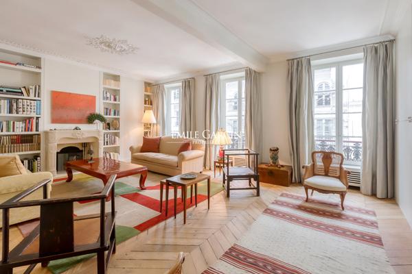 A vendre - appartement -  87 m² - Paris - 75007 - Eglise Sainte-Clotilde