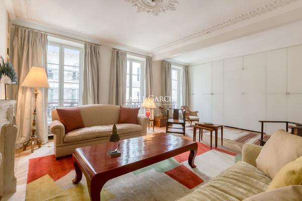 A vendre - appartement -  87 m² - Paris - 75007 - Eglise Sainte-Clotilde