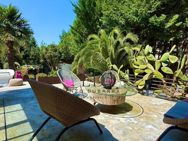 Maison
         9 pièces
        - 301 m² Bien prestige 1 850 000 € *