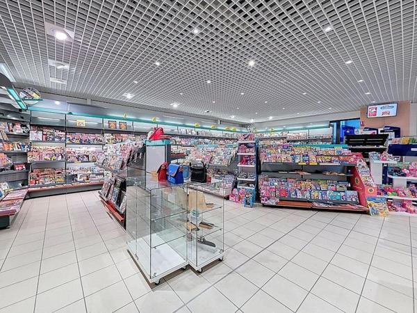 Fonds De Commerce à SEVREMOINE, 49450 - 2 pièces 123m²