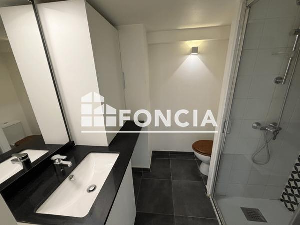Location Studio 27.27 m² - 2 A 6 RUE ALEXANDRE RIBOT Tourcoing 59200
