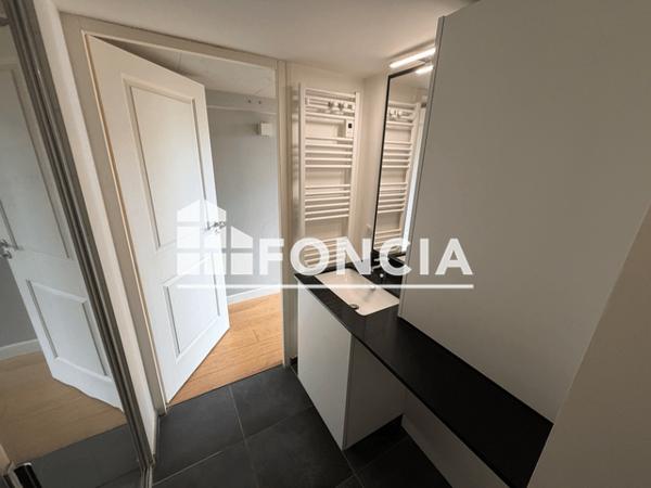 Location Studio 27.27 m² - 2 A 6 RUE ALEXANDRE RIBOT Tourcoing 59200