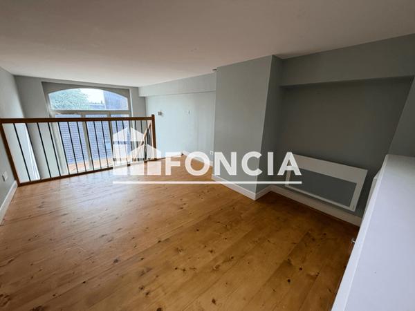 Location Studio 27.27 m² - 2 A 6 RUE ALEXANDRE RIBOT Tourcoing 59200