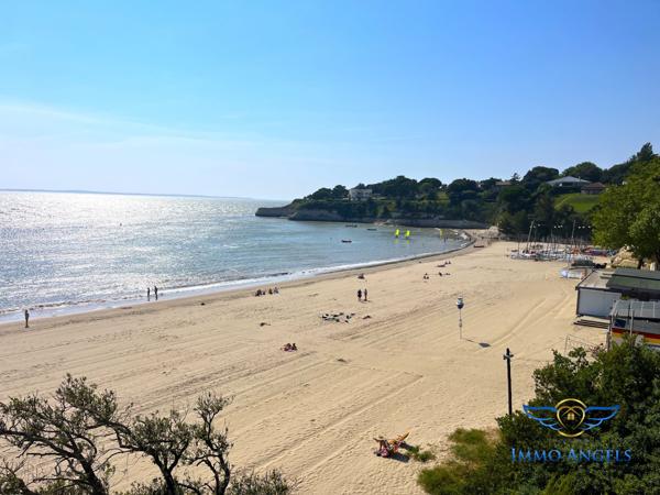 Terrain à bâtir de 1350 m2 à 500m des plages