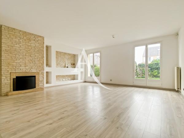 Maison individuelle à Elancourt de 6 pièce(s) 117 m2