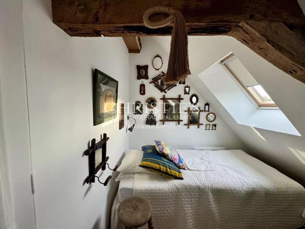 Ravissante maison de village Tourangelle avec 4 chambres, cour et jardin