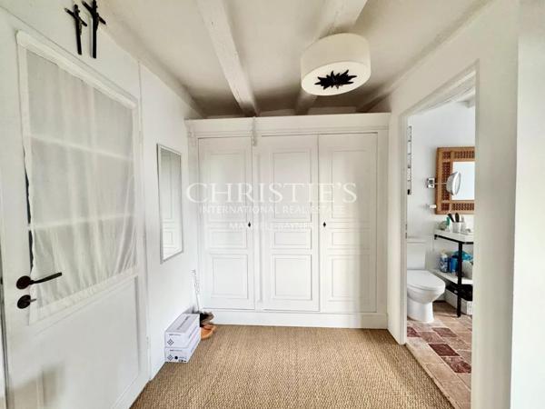 Ravissante maison de village Tourangelle avec 4 chambres, cour et jardin