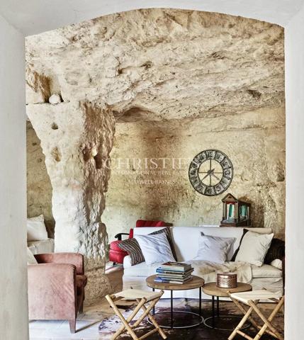 Ravissante maison de village Tourangelle avec 4 chambres, cour et jardin