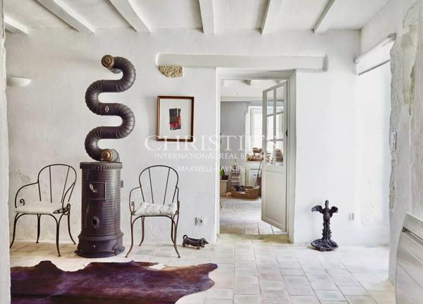 Ravissante maison de village Tourangelle avec 4 chambres, cour et jardin