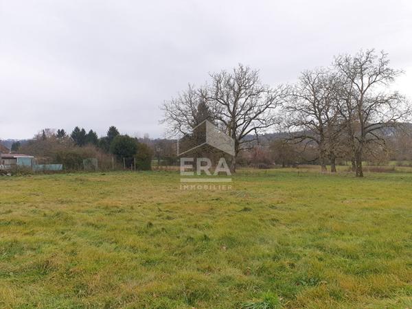 Maison  Dauphinoise de 1897 sur Grand Terrain  de 5624 m²