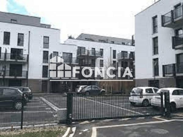 Location Appartement 2 pièces 43.99 m² - RUE JULES DELCENSERIE Marcq-en-baroeul 59700