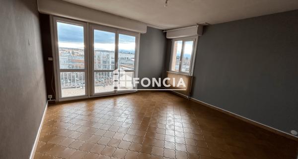 Location Appartement 5 pièces 94.38 m² - Roanne 42300