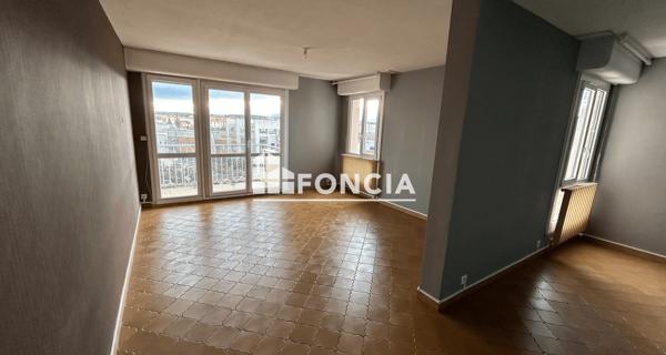 Location Appartement 5 pièces 94.38 m² - Roanne 42300