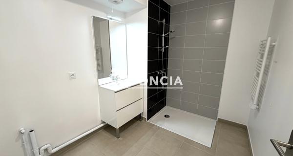 Location Appartement 3 pièces 58.14 m² - Saint-rémy-de-provence 13210