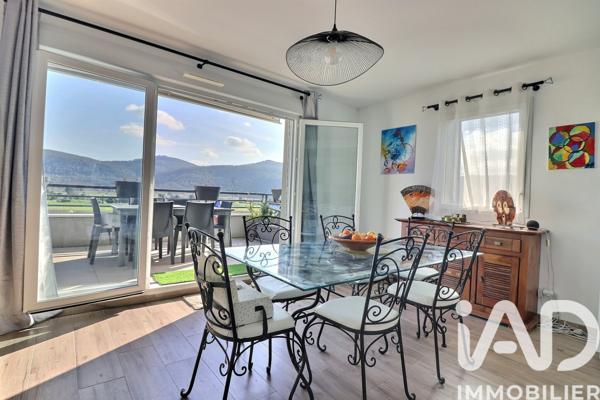 Appartement à vendre 4 pièces 90 m² Cuges-les-Pins