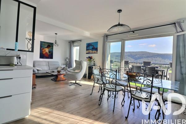 Appartement à vendre 4 pièces 90 m² Cuges-les-Pins