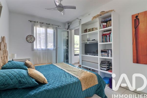 Appartement à vendre 4 pièces 90 m² Cuges-les-Pins