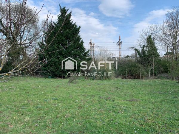 Maison-bureaux, en Zone Artisanale,1000m2, Bassens