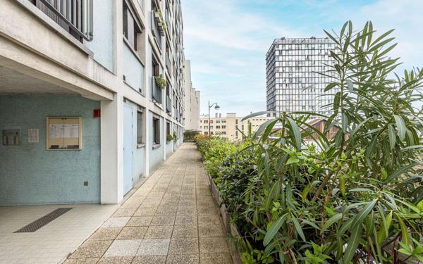 Appartement à vendre    4 pièces • 66,48 m2 Paris 13