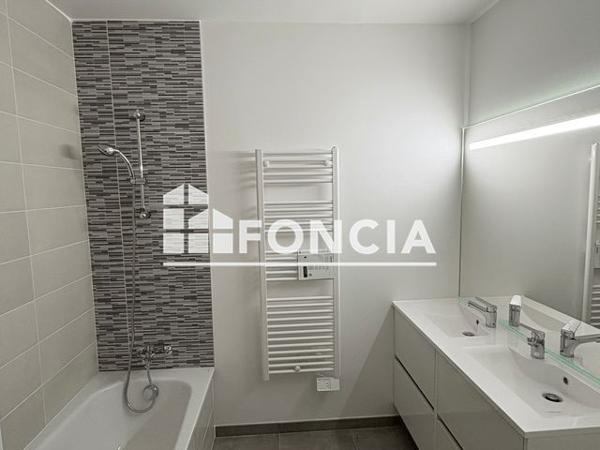 Location Appartement 4 pièces 83.97 m² - PLACE DE LA GRENETTE Marcellaz 74250