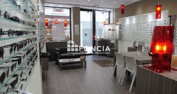 À vendre Local commercial 62 m² - Vienne 38200