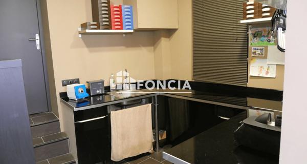 À vendre Local commercial 62 m² - Vienne 38200