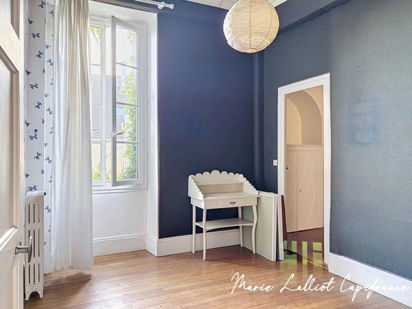 Maison à vendre 9 pièces, Pithiviers Centre, 5 chambres, Petite cour, Logement indépendant