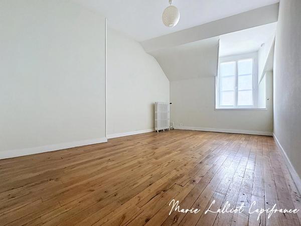 Maison à vendre 9 pièces, Pithiviers Centre, 5 chambres, Petite cour, Logement indépendant