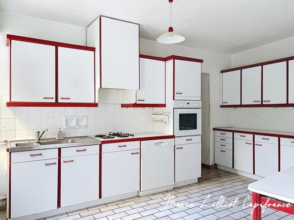 Maison à vendre 9 pièces, Pithiviers Centre, 5 chambres, Petite cour, Logement indépendant