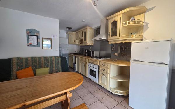 Maison à louer    2 pièces •  Vias