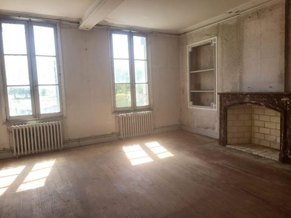 Maison ancienne Saint-Savinien 310 m²