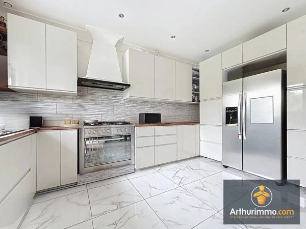 Vente Maison 7 pièces 174 m2 à Villecresnes