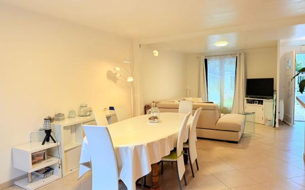 Maison à vendre    5 pièces • 98 m2 Jouy-le-Châtel