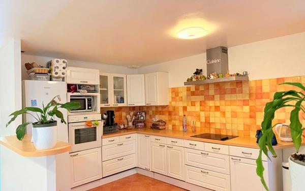 Maison à vendre    5 pièces • 98 m2 Jouy-le-Châtel