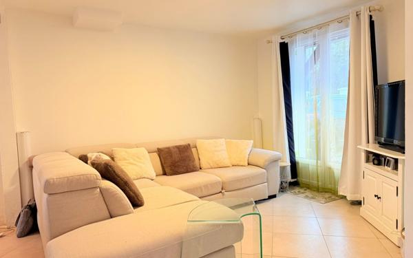 Maison à vendre    5 pièces • 98 m2 Jouy-le-Châtel