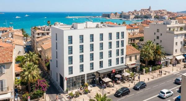 Hôtel - Bureau à ANTIBES (06160)