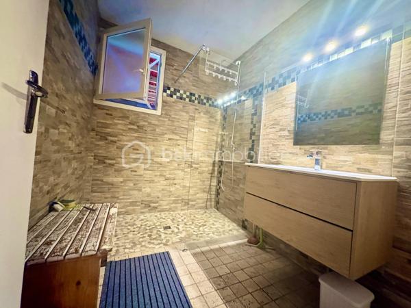 📞 MERCI DE ME CONTACTER AU 06 92 32 80 57, PAS DE MAILS NI DE MESSAGERIE.
MERCI DE VOTRE COMPRÉHENSION
______________________________ 


Maison F5 La-Plaine-Des-Palmistes 170 m²

BSK Immobilier - NANA-IBRAHIM Norman vous propose : La-Plaine-Des-Palmistes


Sur une parcelle de 450m², une charmante maison F5 de 170m² rénovée, dotée un splendide jardin, ainsi qu'une cuisine extérieure pour passer vos meilleures vacances dans la fraîcheur, en tant que maison secondaire, ou pourquoi pas résidence principale.  Écoles et commerces proches.


Vous êtes en recherche d'une opportunité pour réaliser votre projet immobilier ? 
Ne ratez pas cette opportunité, appelez-moi sans tarder pour convenir d'une visite !

______________________________

Honoraires : Charge vendeur 
Surface :  170 m²
Non soumis au DPE
Honoraires à la charge du vendeur

Consommation énergie primaire : Non communiqué
Consommation énergie finale : Non communiqué