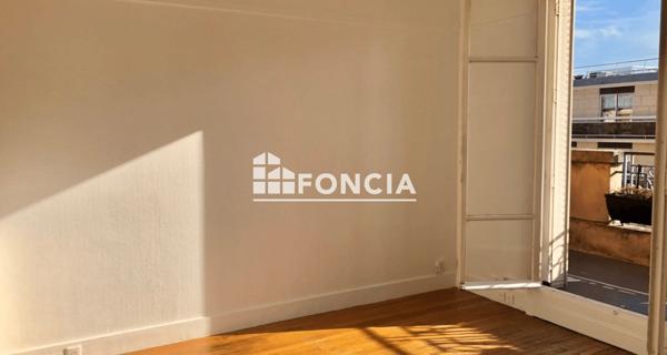 Location Studio 25.15 m² - Paris 75015