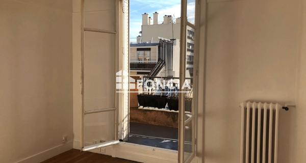 Location Studio 25.15 m² - Paris 75015