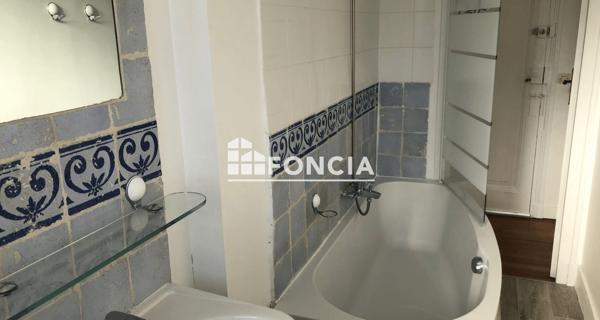 Location Studio 25.15 m² - Paris 75015