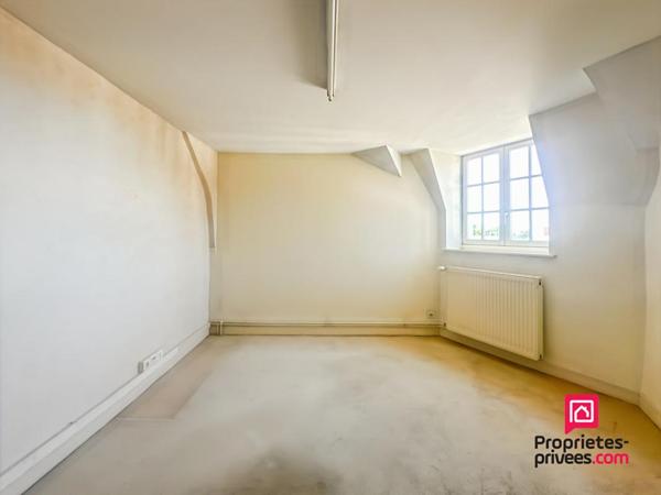 Immeuble Avallon 18 pièce(s) 550 m2