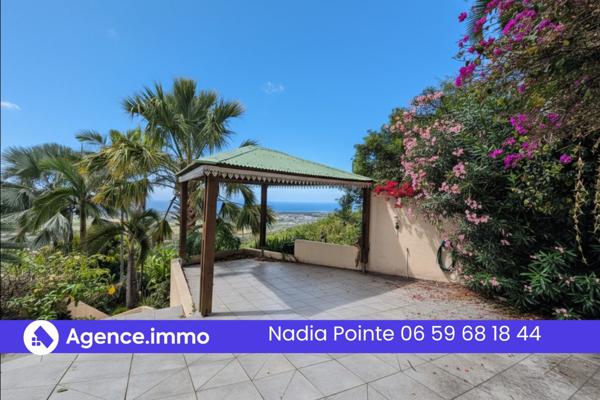 À vendre - Maison individuelle, 4 pièces située à L'Étang-Salé (97427)