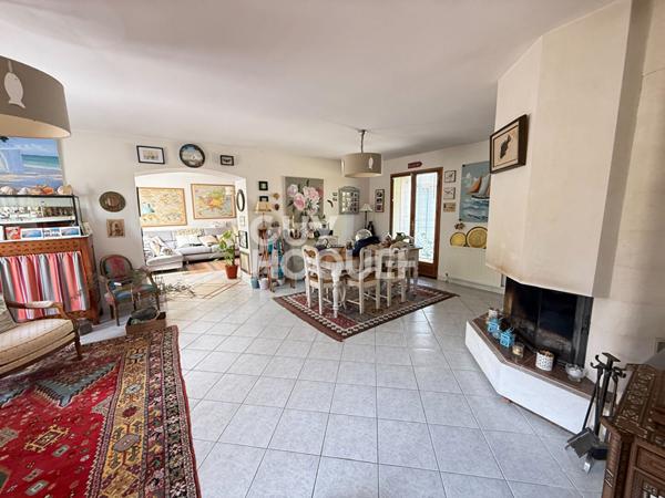 Maison spacieuse à vendre à Lagord - 6 chambres, 192 m²