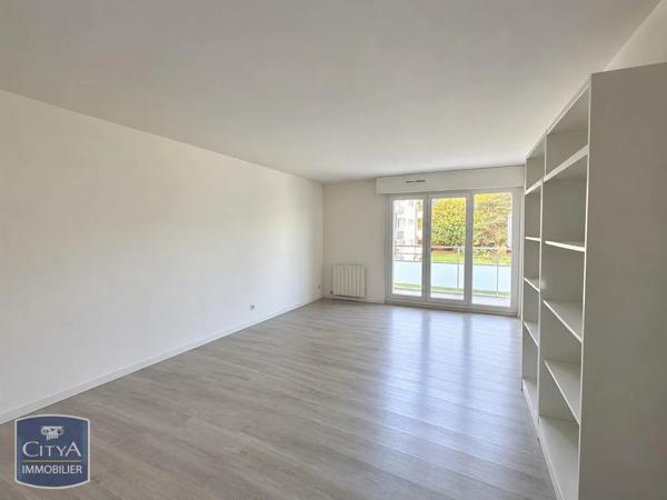 Appartement à louer 3 pièces 69.84m² Valdahon (25800)