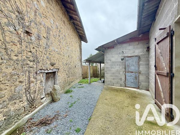 Maison à vendre 6 pièces 205 m² Le Châtenet-en-Dognon