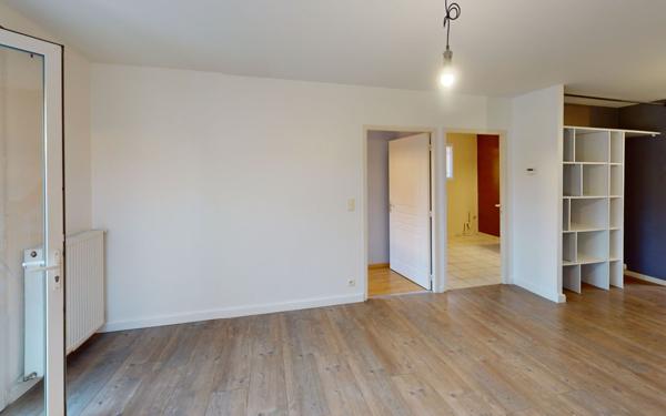 Maison à louer    5 pièces • 80,85 m2 Laissac