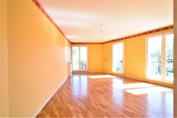 VERSAILLES (78) Appartement 2-3 p. Remis en vente