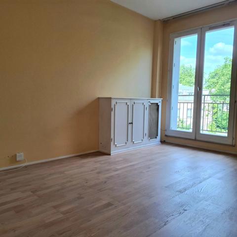 VERSAILLES (78) Appartement 2-3 p. Remis en vente